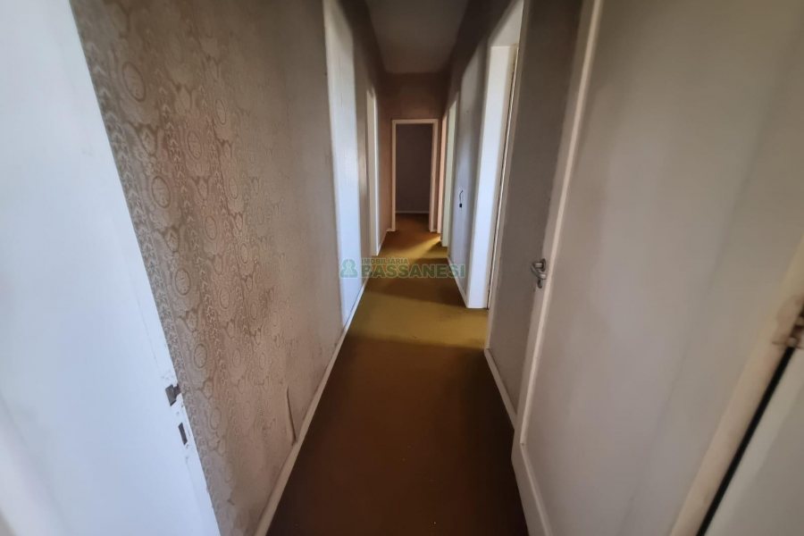 Casa com 224m², 3 dormitórios, 1 vaga, no bairro Lourdes em Caxias do Sul para Alugar ou Comprar