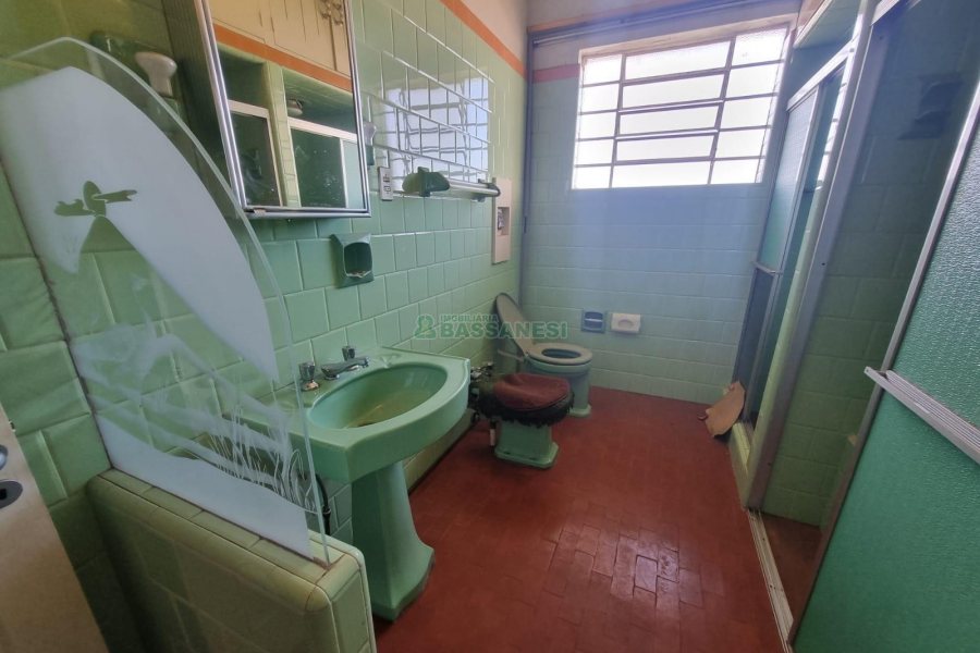 Casa com 224m², 3 dormitórios, 1 vaga, no bairro Lourdes em Caxias do Sul para Alugar ou Comprar