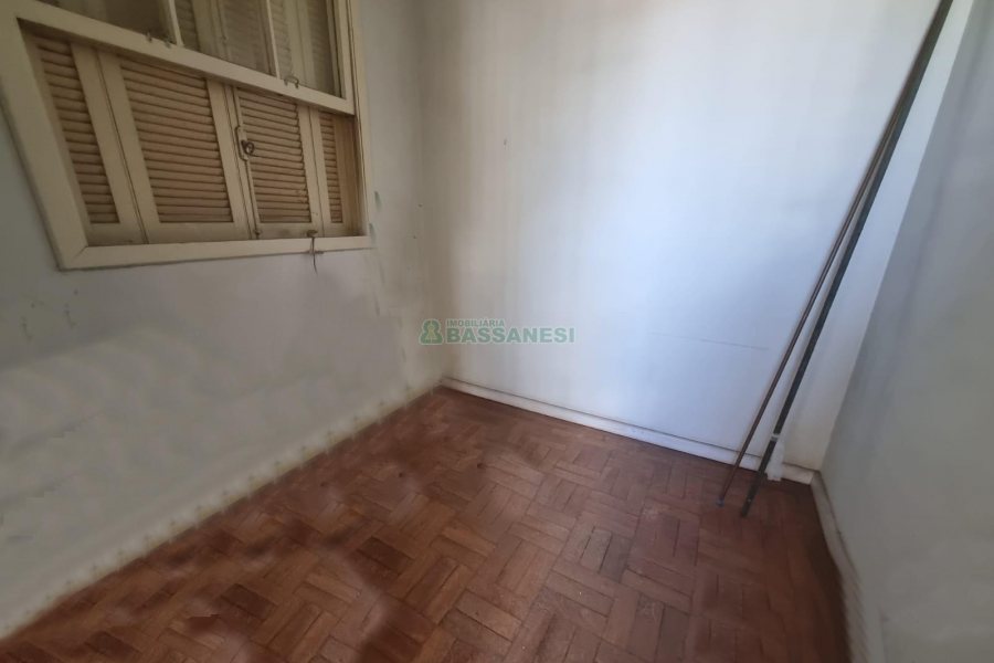 Casa com 224m², 3 dormitórios, 1 vaga, no bairro Lourdes em Caxias do Sul para Alugar ou Comprar