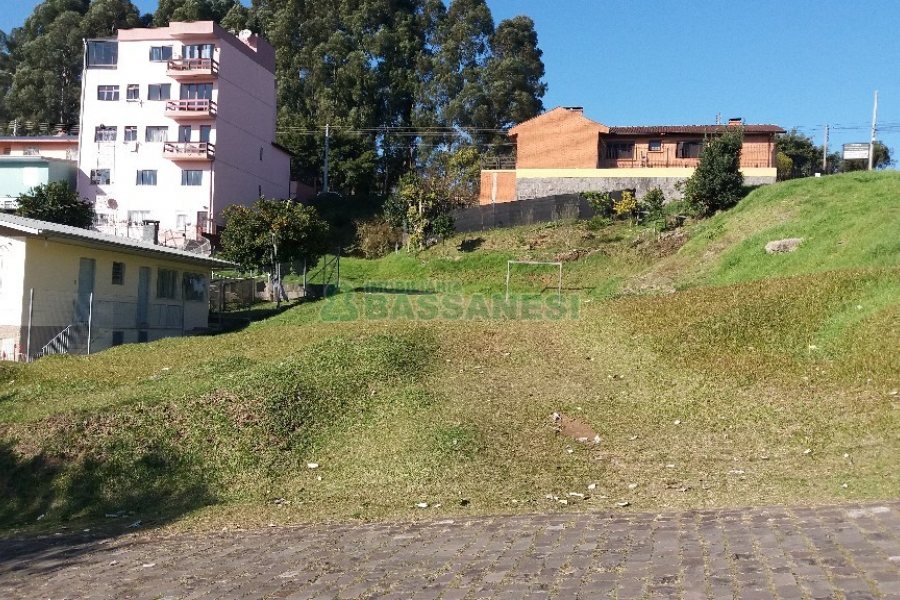 Terreno, no bairro Marechal Floriano em Caxias do Sul para Comprar