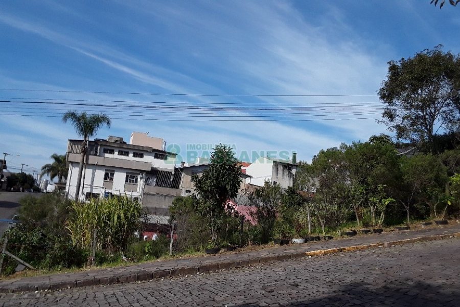Terreno, no bairro Marechal Floriano em Caxias do Sul para Comprar