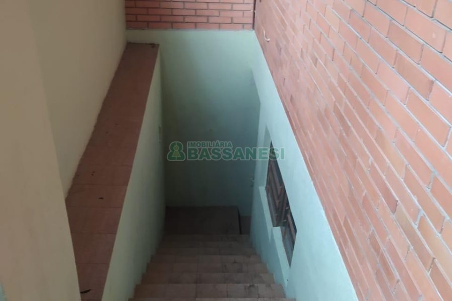 Casa Comercial com 250m², 4 dormitórios, 4 vagas, no bairro Lourdes em Caxias do Sul para Alugar ou Comprar