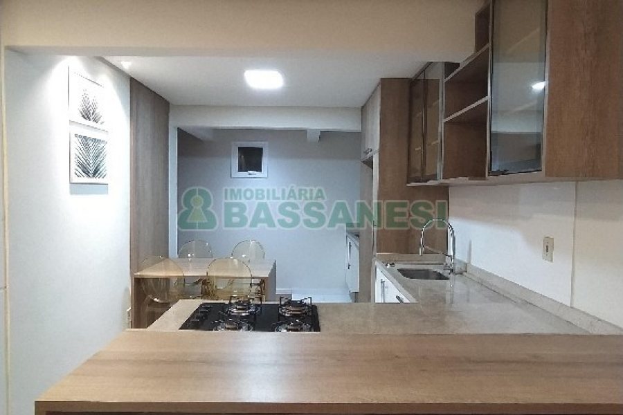 Apto Mobiliado com 48m², 2 dormitórios, 1 vaga, no bairro Bela Vista em Caxias do Sul para Comprar