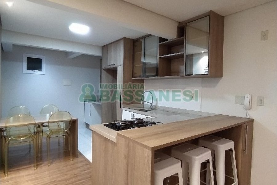 Apto Mobiliado com 48m², 2 dormitórios, 1 vaga, no bairro Bela Vista em Caxias do Sul para Comprar