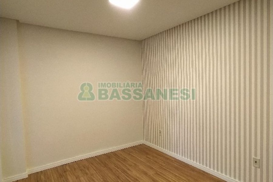 Apto Mobiliado com 48m², 2 dormitórios, 1 vaga, no bairro Bela Vista em Caxias do Sul para Comprar