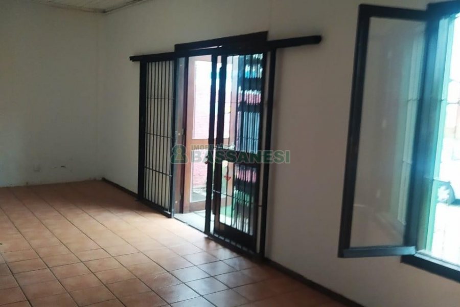 Loja com 165m², no bairro Pio X em Caxias do Sul para Comprar