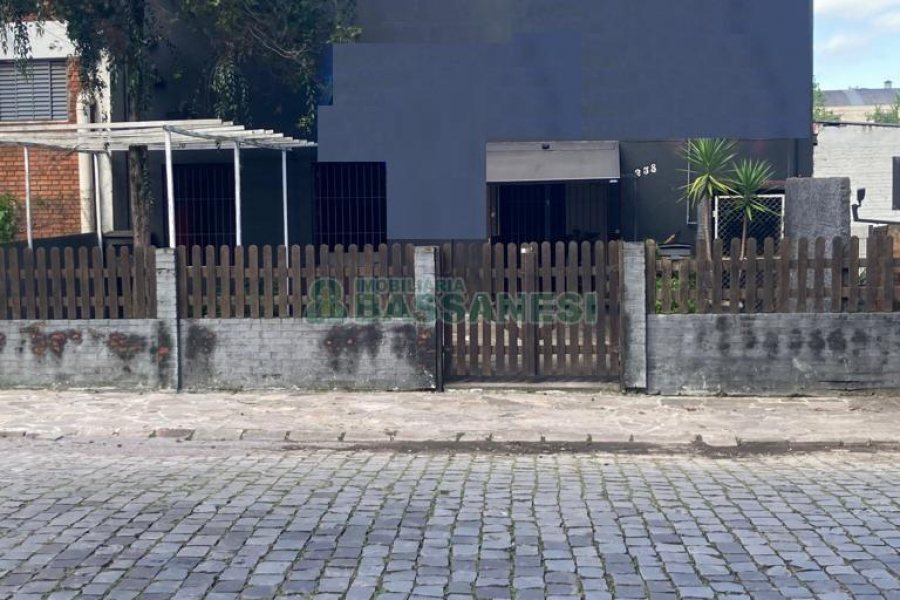 Loja com 165m², no bairro Pio X em Caxias do Sul para Comprar