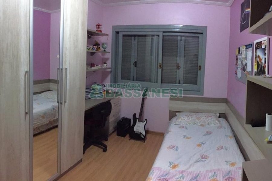 Apartamento com 78m², 2 dormitórios, 2 vagas, no bairro Bela Vista em Caxias do Sul para Comprar