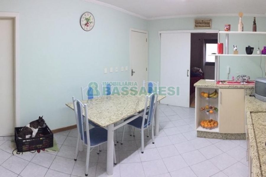 Apartamento com 78m², 2 dormitórios, 2 vagas, no bairro Bela Vista em Caxias do Sul para Comprar