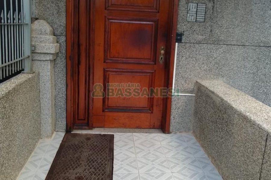 Apartamento com 62m², 2 dormitórios, 1 vaga, no bairro Centro em Caxias do Sul para Comprar