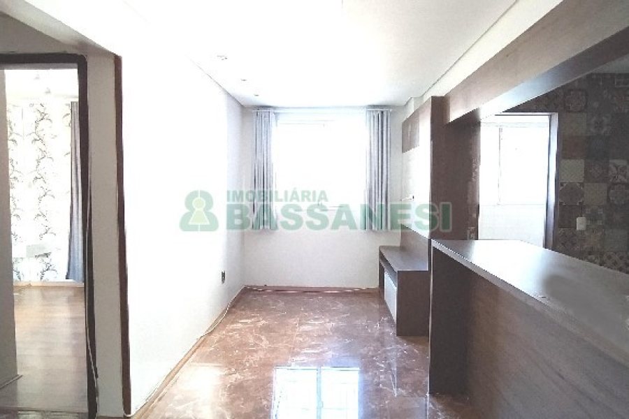 Apartamento com 62m², 2 dormitórios, 1 vaga, no bairro Centro em Caxias do Sul para Comprar