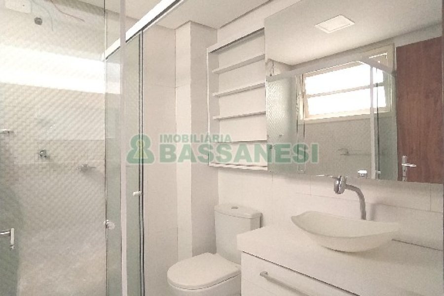 Apartamento com 62m², 2 dormitórios, 1 vaga, no bairro Centro em Caxias do Sul para Comprar