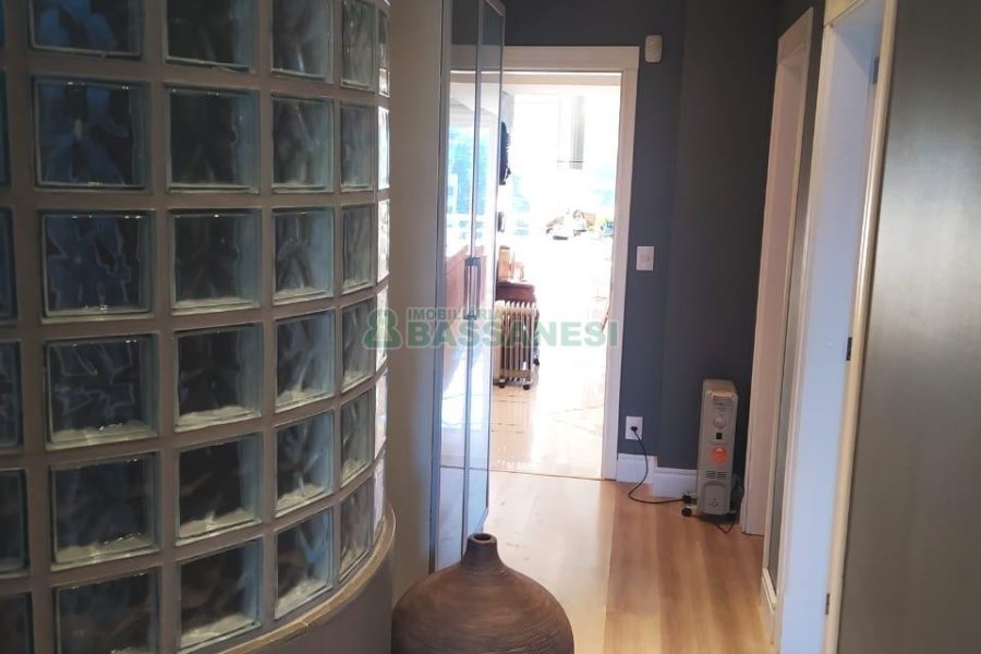 Apto/Cobertura com 320m², 4 dormitórios, 2 vagas, no bairro Santa Catarina em Caxias do Sul para Comprar