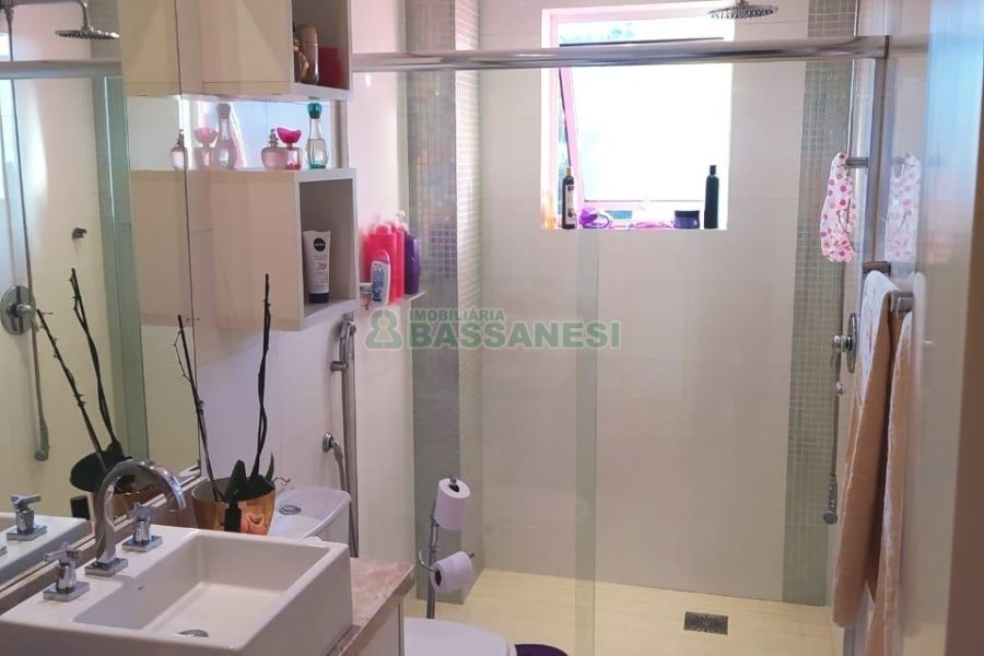 Apto/Cobertura com 320m², 4 dormitórios, 2 vagas, no bairro Santa Catarina em Caxias do Sul para Comprar