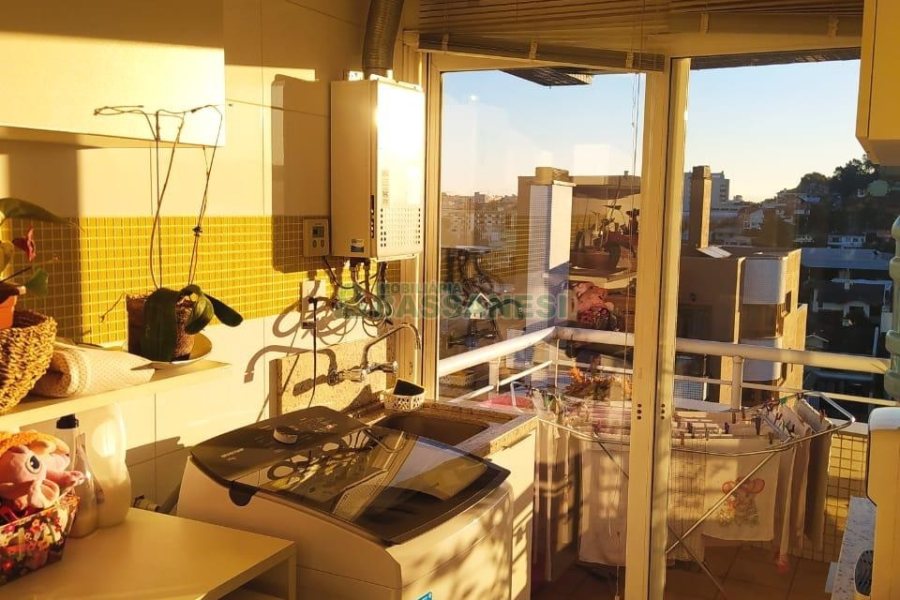 Apto/Cobertura com 320m², 4 dormitórios, 2 vagas, no bairro Santa Catarina em Caxias do Sul para Comprar