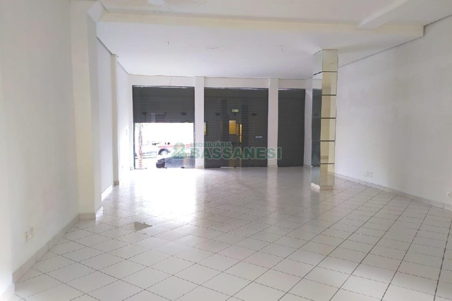 Loja com 160m², no bairro Centro em Caxias do Sul para Alugar