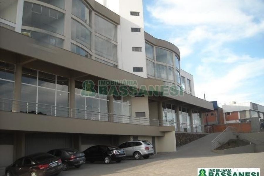 Apartamento, 2 vagas, no bairro Ana Rech em Caxias do Sul para Comprar