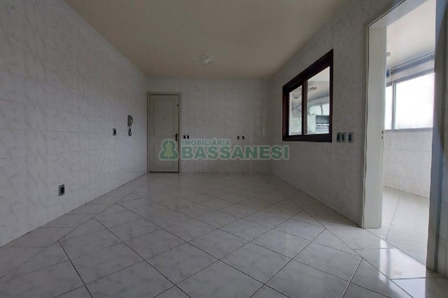 Apartamento, 3 dormitórios, 2 vagas, no bairro São José em Caxias do Sul para Alugar