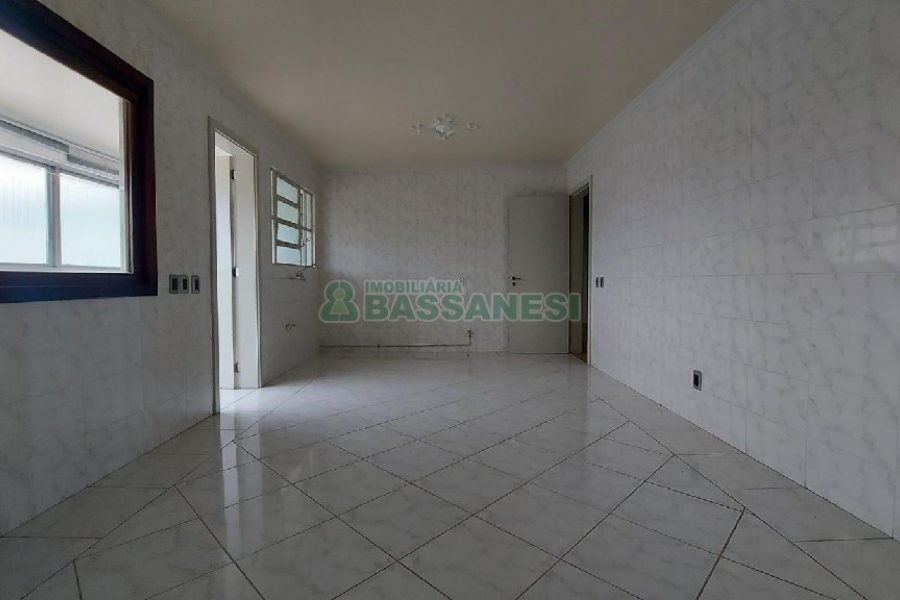 Apartamento, 3 dormitórios, 2 vagas, no bairro São José em Caxias do Sul para Alugar