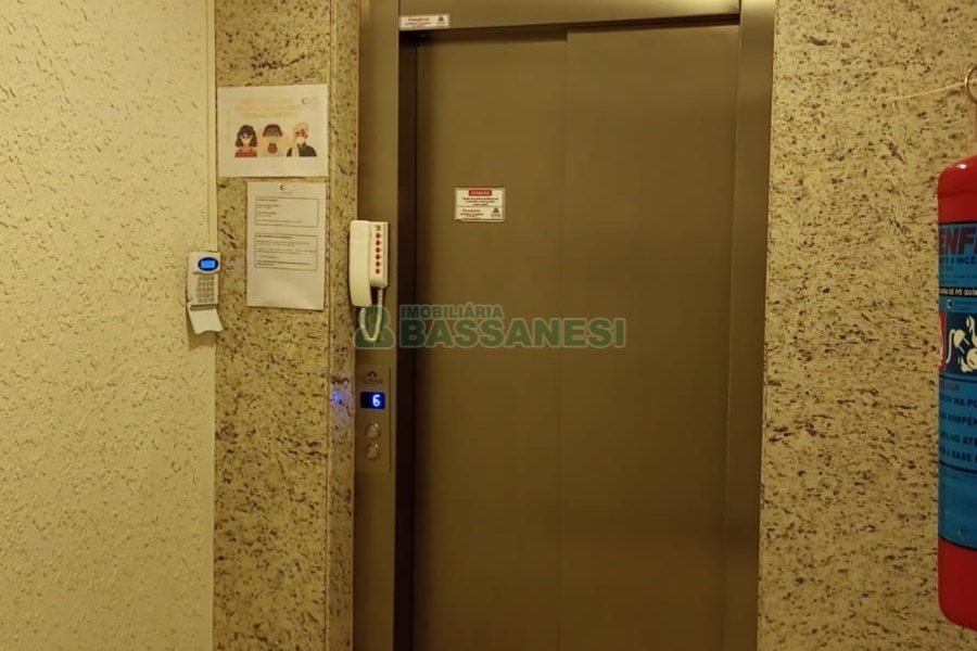 Apartamento com 75m², 2 dormitórios, 1 vaga, no bairro Charqueadas em Caxias do Sul para Comprar