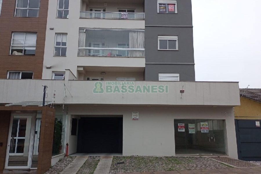 Apartamento com 75m², 2 dormitórios, 1 vaga, no bairro Charqueadas em Caxias do Sul para Comprar