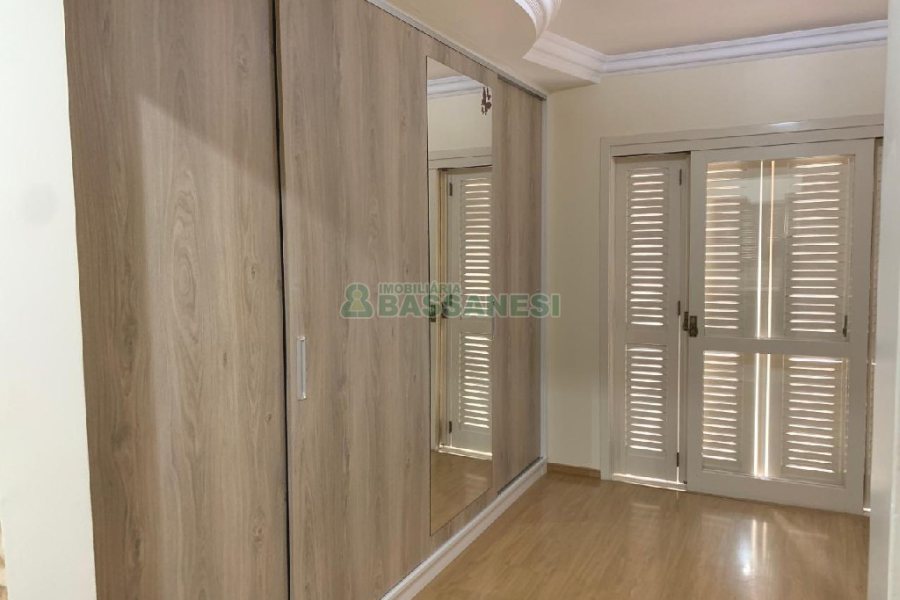 Apartamento com 170m², 3 dormitórios, 1 vaga, no bairro Cristo Redentor em Caxias do Sul para Comprar