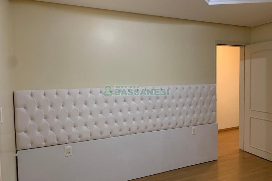 Apartamento com 170m², 3 dormitórios, 1 vaga, no bairro Cristo Redentor em Caxias do Sul para Comprar