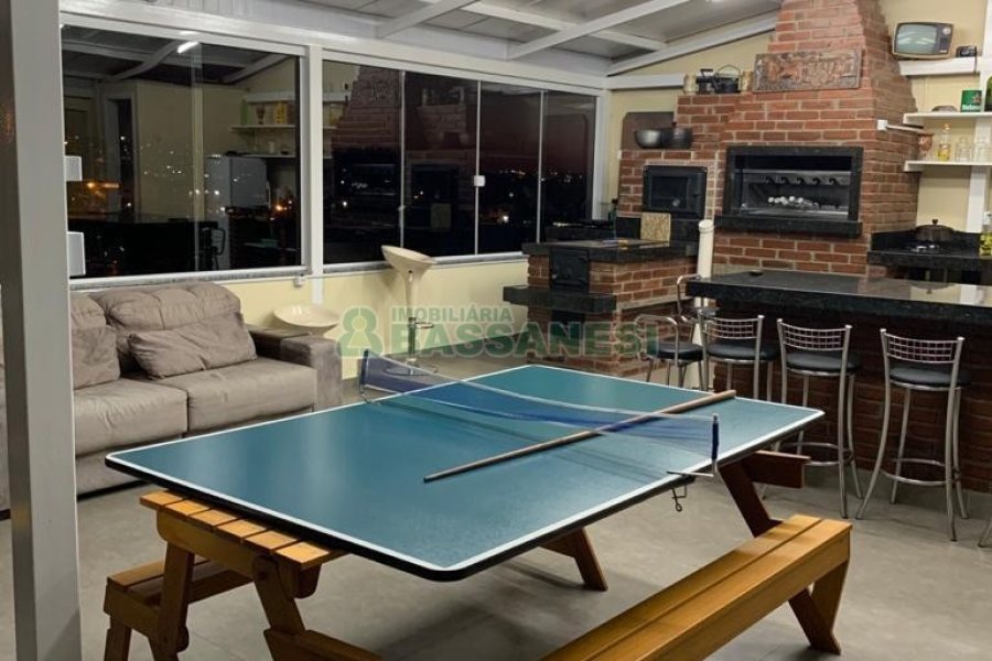 Apartamento com 170m², 3 dormitórios, 1 vaga, no bairro Cristo Redentor em Caxias do Sul para Comprar