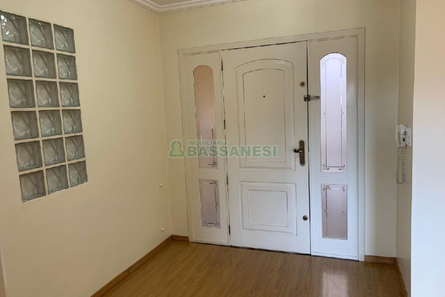 Apartamento com 170m², 3 dormitórios, 1 vaga, no bairro Cristo Redentor em Caxias do Sul para Comprar
