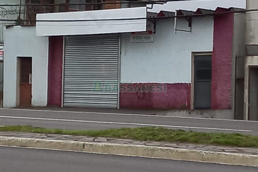 Loja com 110m², no bairro Sagrada Família em Caxias do Sul para Alugar