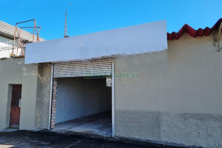 Loja com 110m², no bairro Sagrada Família em Caxias do Sul para Alugar