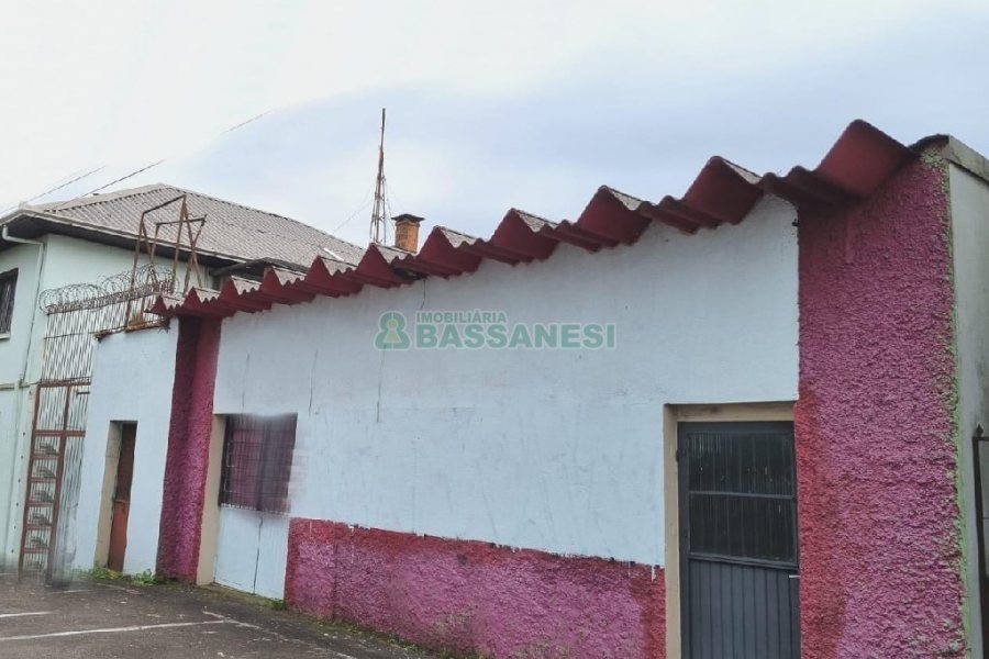 Loja com 110m², no bairro Sagrada Família em Caxias do Sul para Alugar