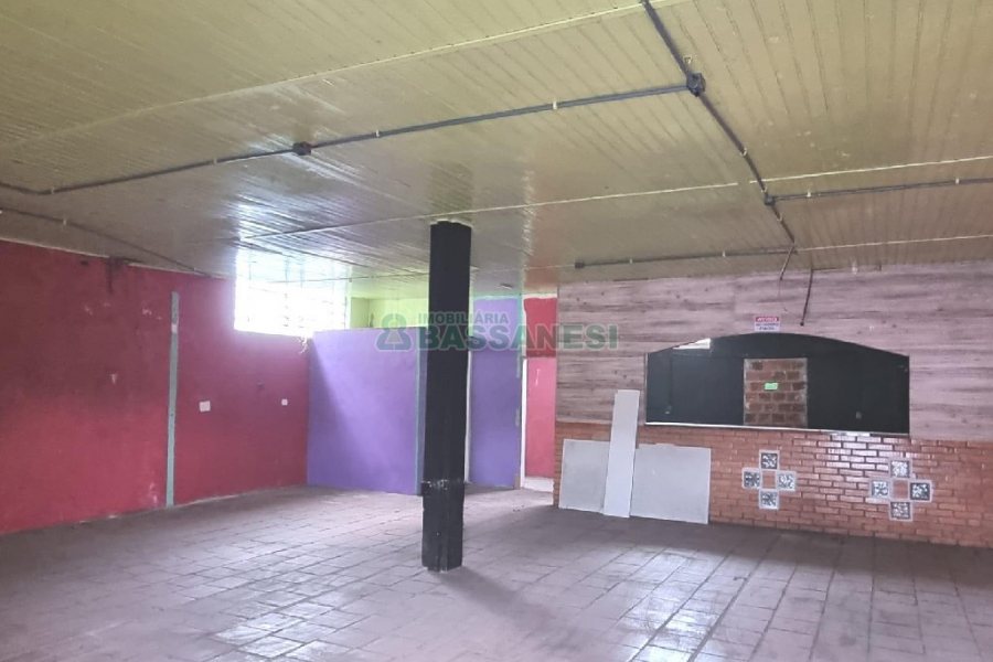 Loja com 110m², no bairro Sagrada Família em Caxias do Sul para Alugar