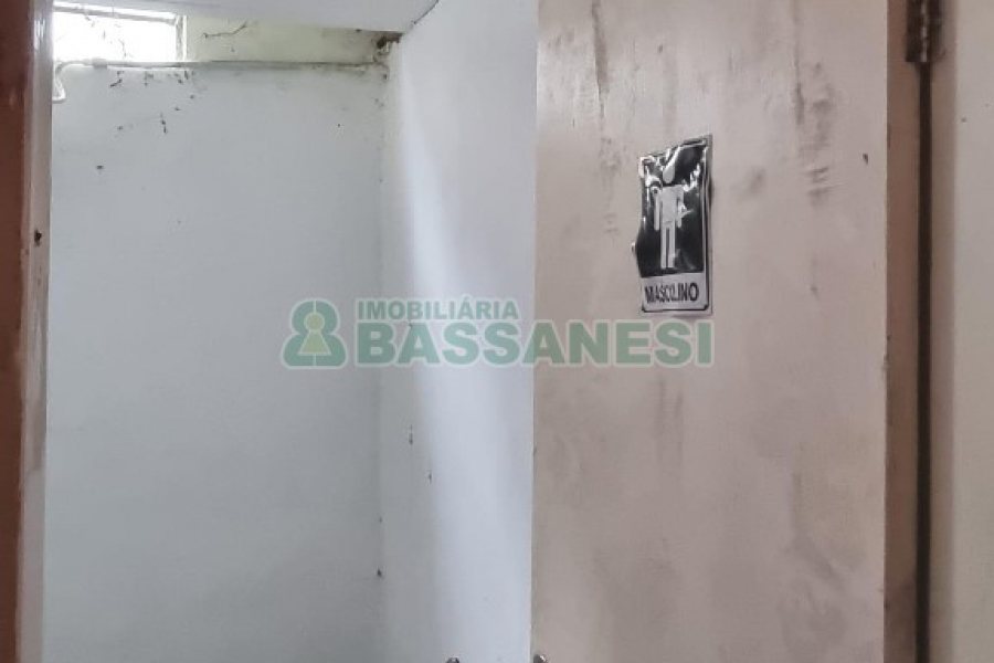 Loja com 110m², no bairro Sagrada Família em Caxias do Sul para Alugar