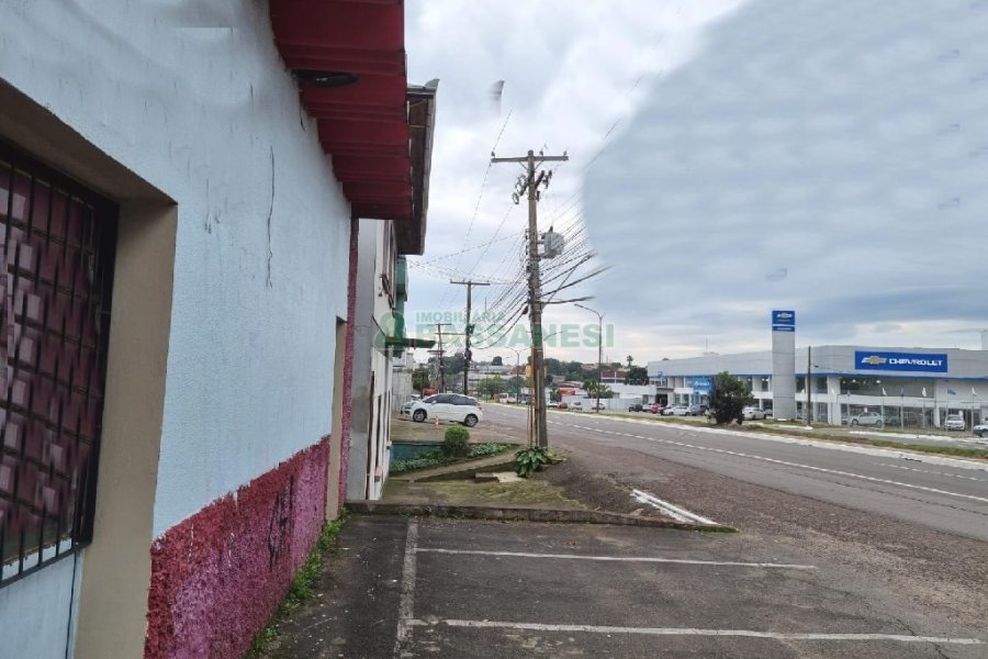 Loja com 110m², no bairro Sagrada Família em Caxias do Sul para Alugar