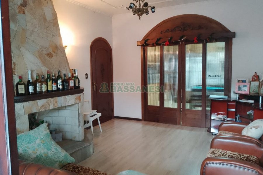 Predio com 1199m², no bairro Bela Vista em Caxias do Sul para Comprar