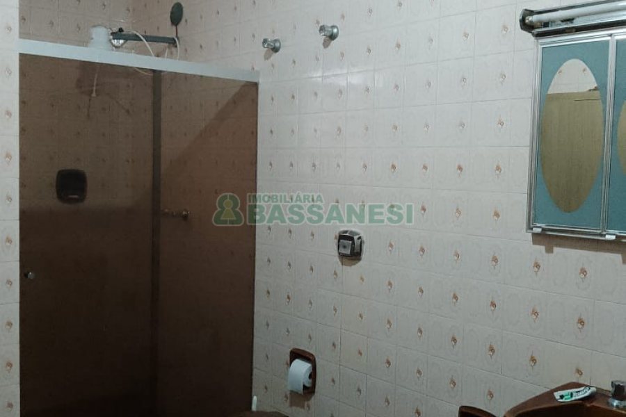 Predio com 1199m², no bairro Bela Vista em Caxias do Sul para Comprar