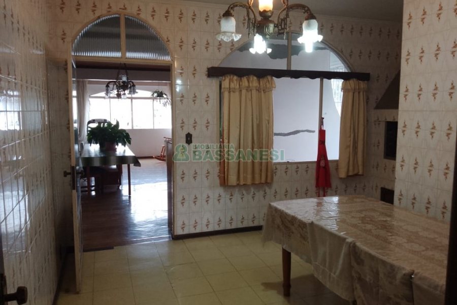 Predio com 1199m², no bairro Bela Vista em Caxias do Sul para Comprar