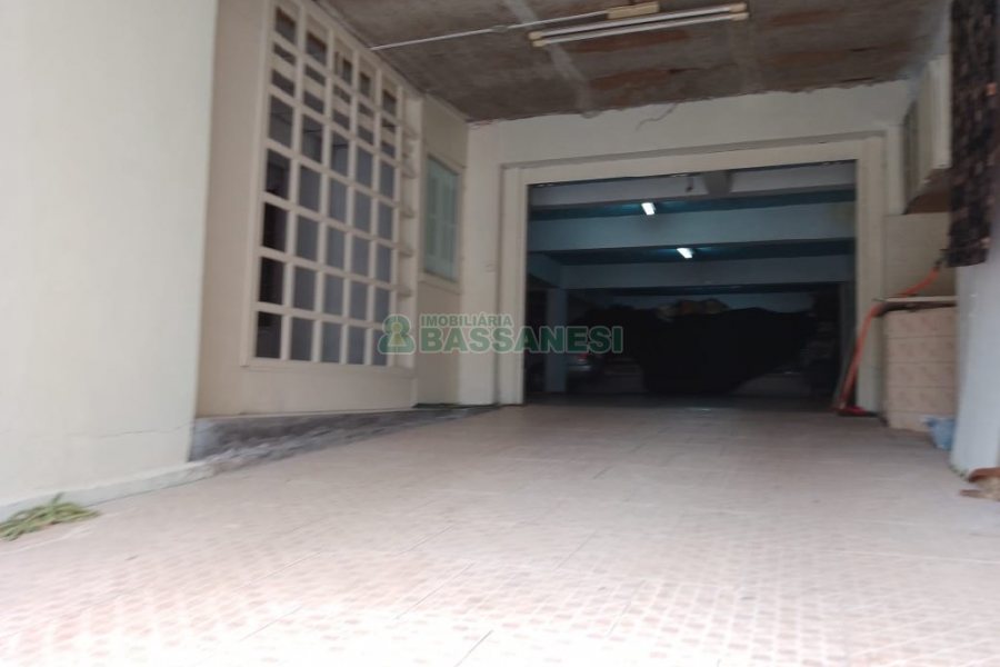 Predio com 1199m², no bairro Bela Vista em Caxias do Sul para Comprar