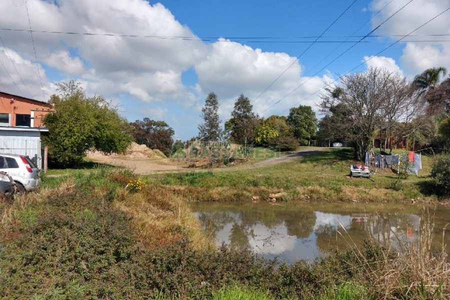 Terreno com 3483m², no bairro Santa Lúcia em Caxias do Sul para Comprar