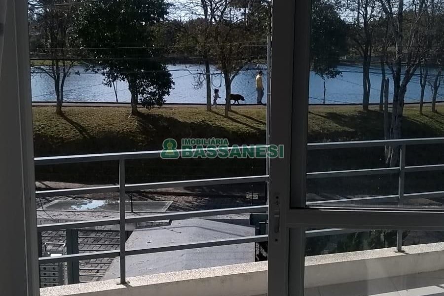 Apartamento com 82m², 2 dormitórios, 2 vagas, no bairro Desvio Rizzo em Caxias do Sul para Comprar