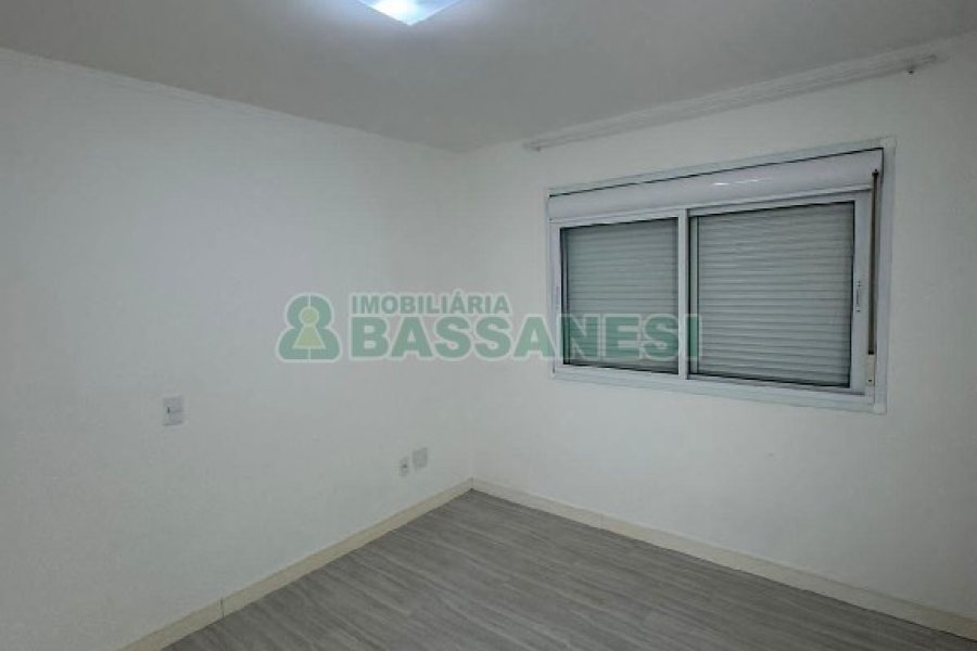 Apartamento com 82m², 2 dormitórios, 2 vagas, no bairro Desvio Rizzo em Caxias do Sul para Comprar