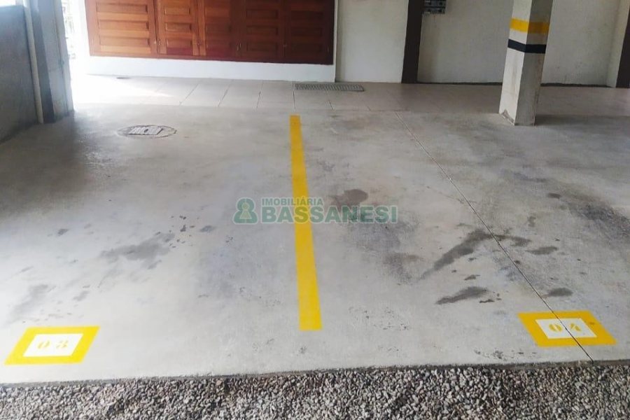 Apartamento com 60m², 2 dormitórios, 1 vaga, no bairro Desvio Rizzo em Caxias do Sul para Comprar