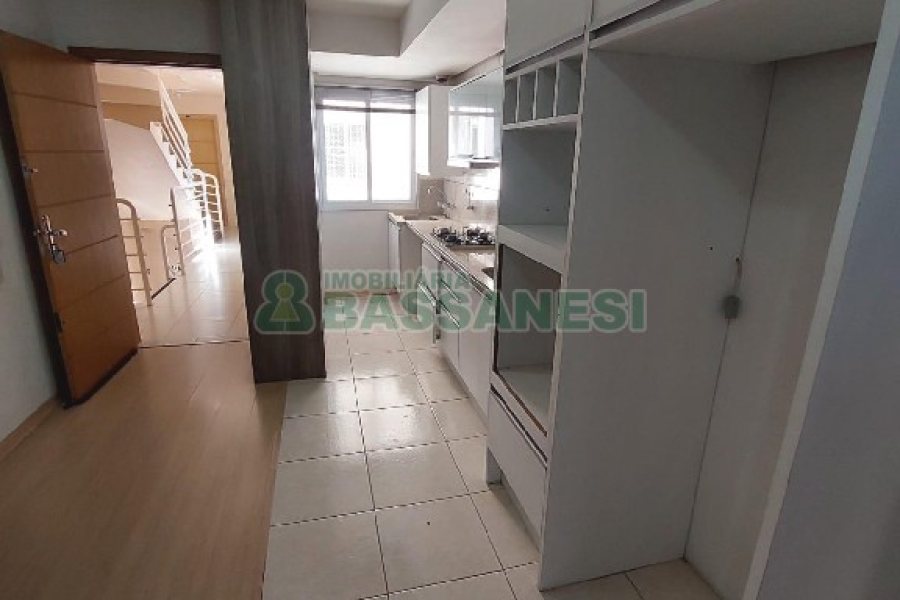 Apartamento com 60m², 2 dormitórios, 1 vaga, no bairro Desvio Rizzo em Caxias do Sul para Comprar
