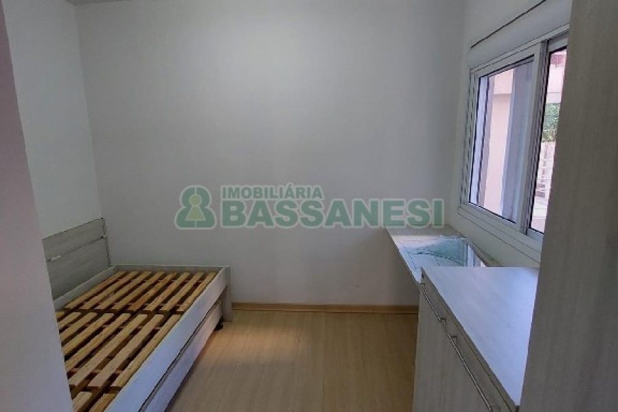 Apartamento com 60m², 2 dormitórios, 1 vaga, no bairro Desvio Rizzo em Caxias do Sul para Comprar