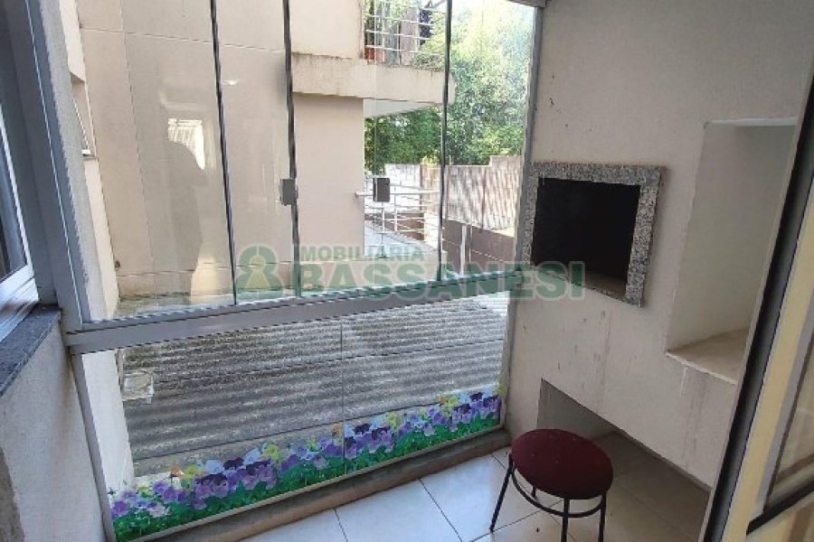 Apartamento com 60m², 2 dormitórios, 1 vaga, no bairro Desvio Rizzo em Caxias do Sul para Comprar