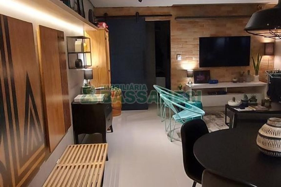 Apartamento com 47m², 1 dormitório, 2 vagas, no bairro Centro em Caxias do Sul para Alugar