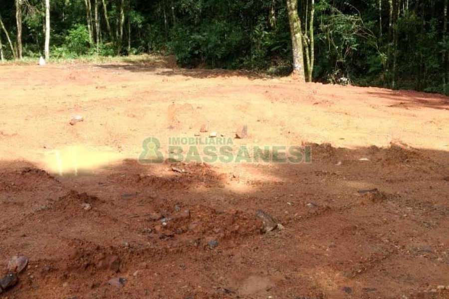 Chácara, no bairro Parada Cristal em Caxias do Sul para Comprar