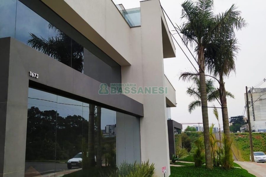 Loja com 533m², no bairro Sanvitto em Caxias do Sul para Alugar