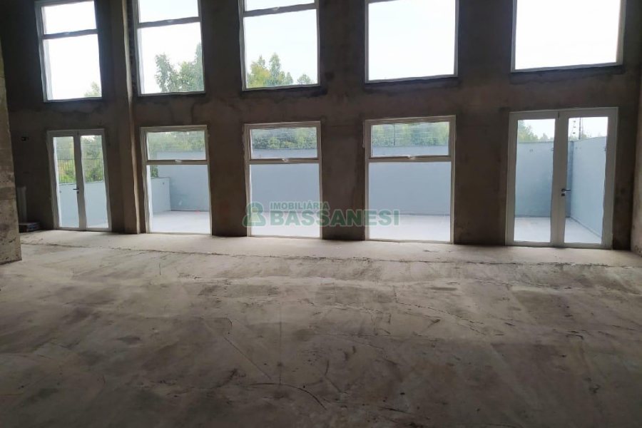 Loja com 533m², no bairro Sanvitto em Caxias do Sul para Alugar